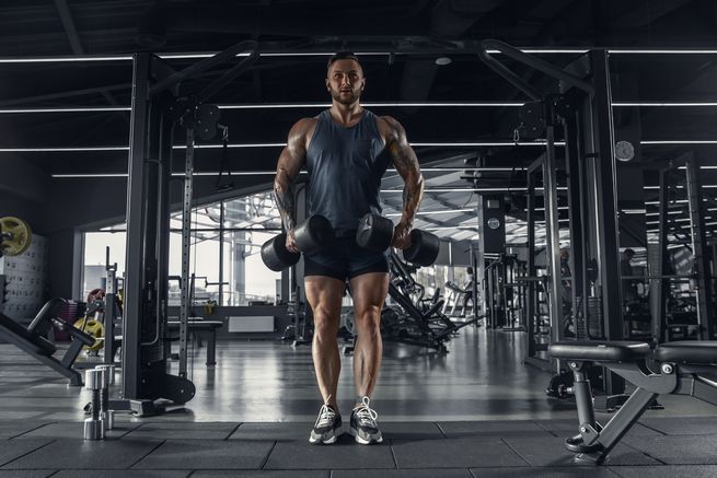 Steroide und Sportphysiologie: Wie der Körper auf Training und Medikamente reagiert
